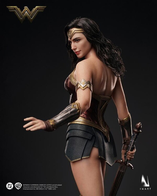Wonder Woman 1/6 scale collectible figure from INART