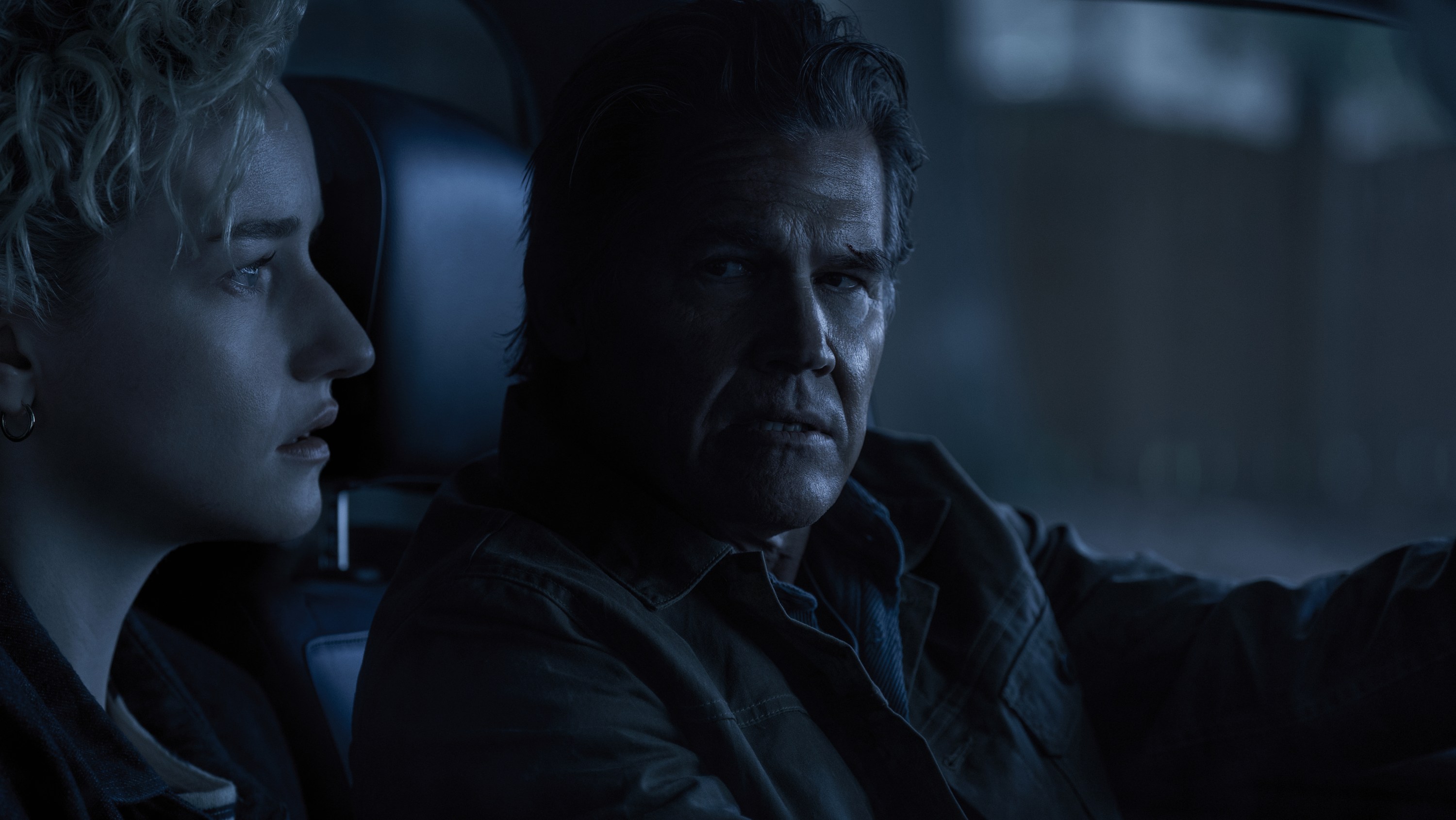 Garner and Brolin in Weapons