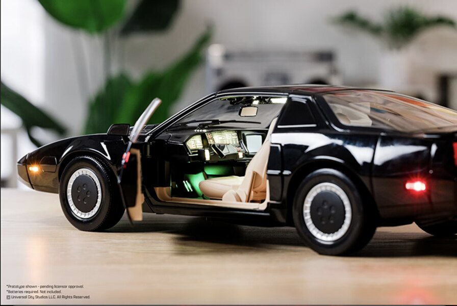 K.I.T.T. Die-Cast Replica - Image 4