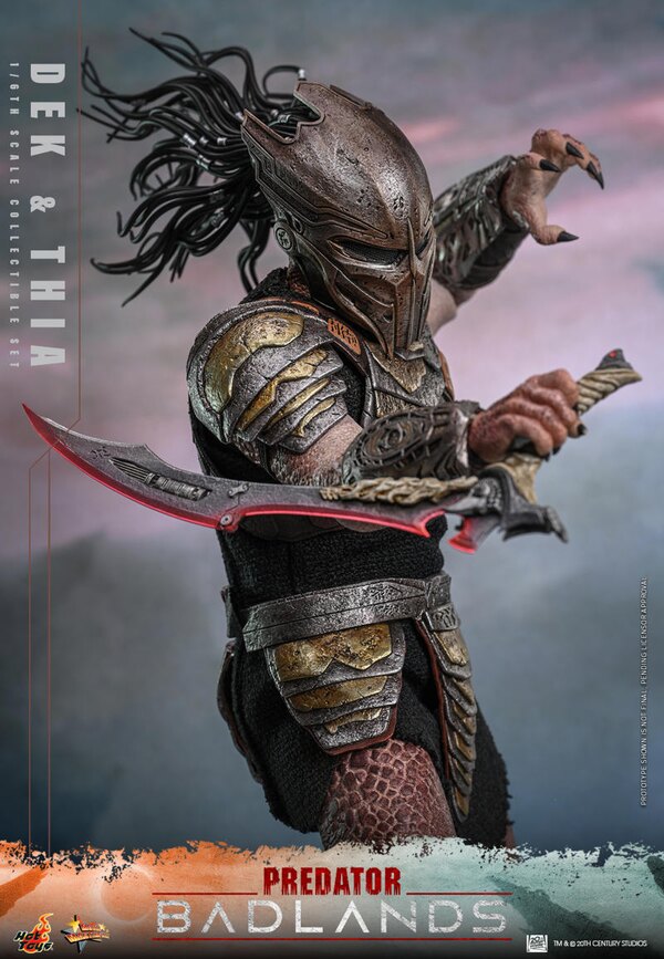Hot Toys Predator: Badlands - Dek and Thia 1/6th Scale Collectible Set