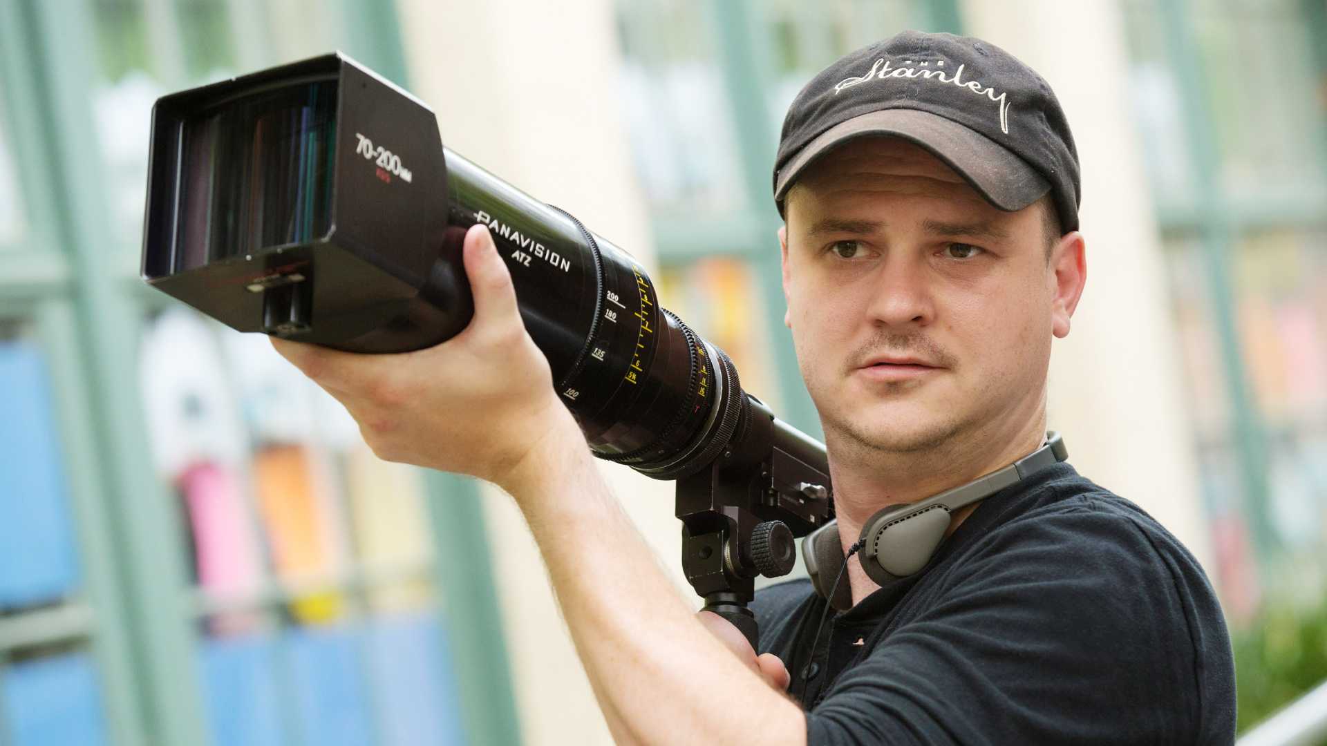 Mike Flanagan on the set of Ouija: Origin of Evil