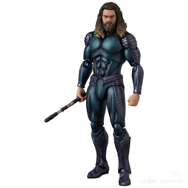 Medicom MAFEX Aquaman and the Lost Kingdom - Aquaman (Stealth Suit) Figure